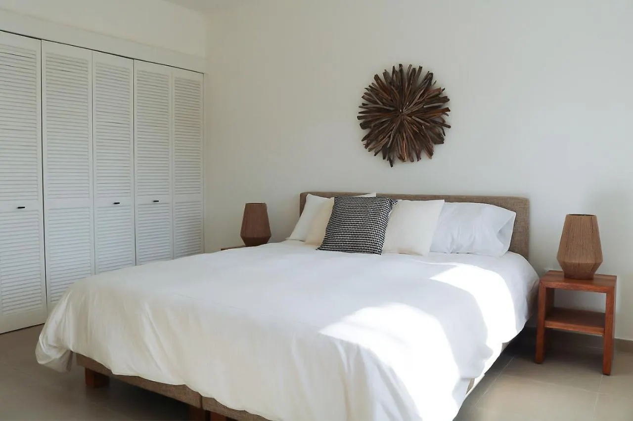 Apartamento Beachfront 3Bed / 3Bath Condo Dorp Dorp Sint Michiel
